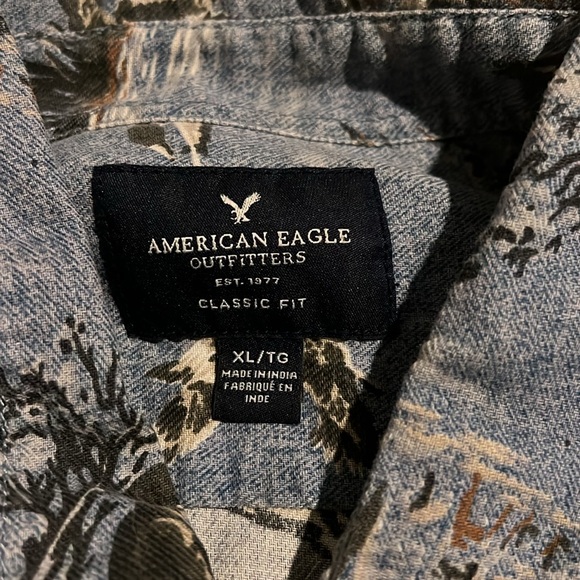 American Eagle XL denim duck button down - Picture 2 of 3